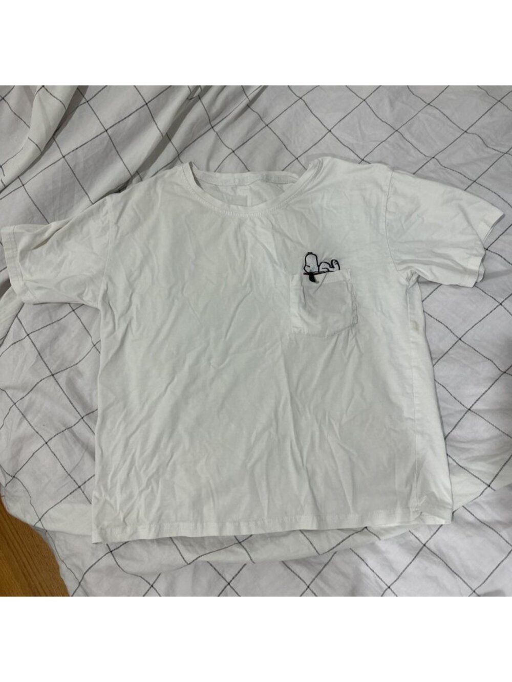 Snoopy pocket cotton white shirtWhite oversized...